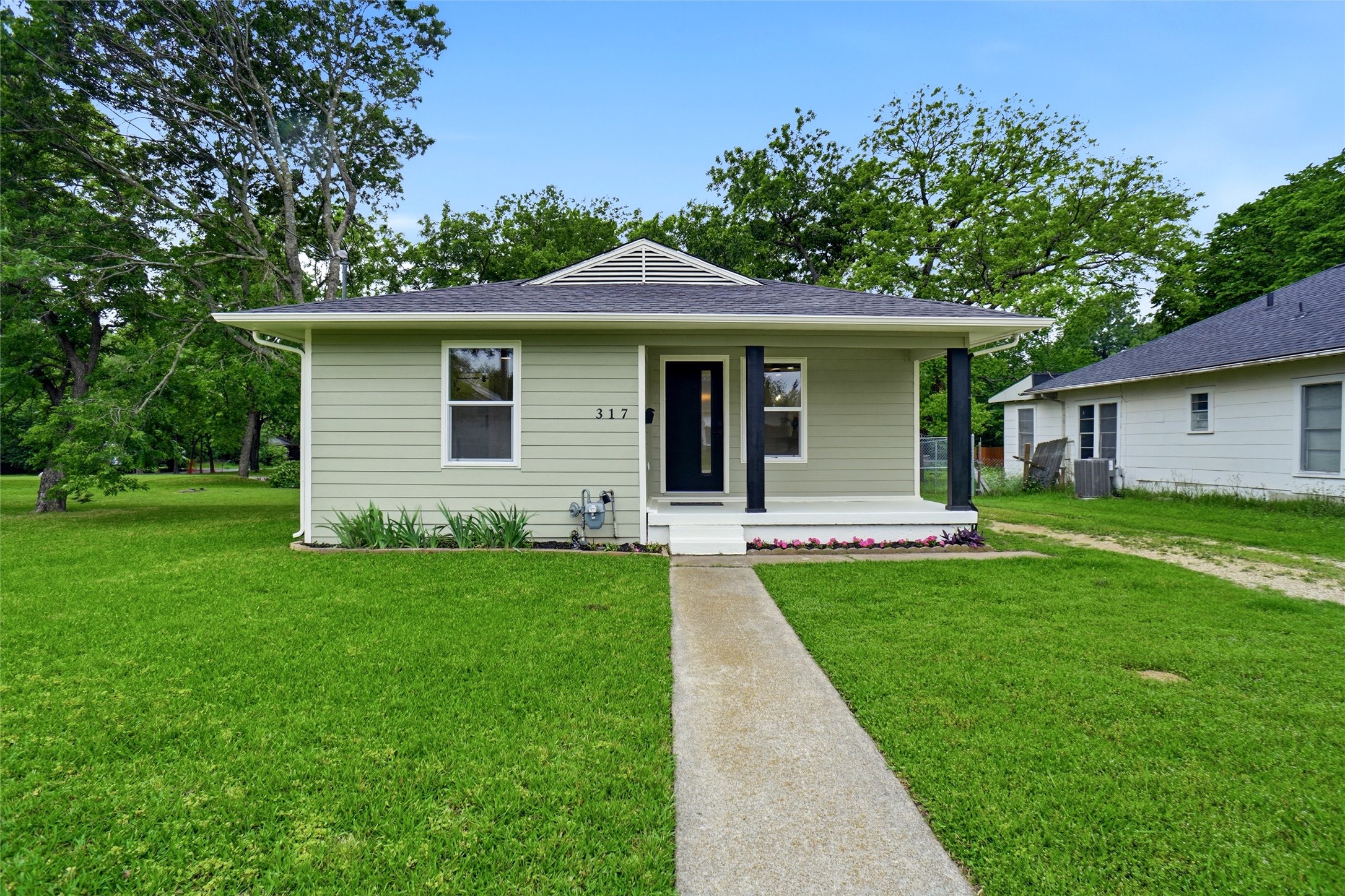 317 S Walker Street Mesquite TX 75149