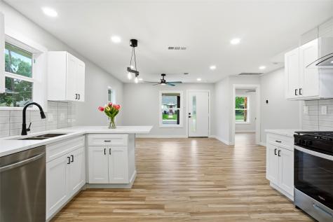 317 S Walker Street Mesquite TX 75149