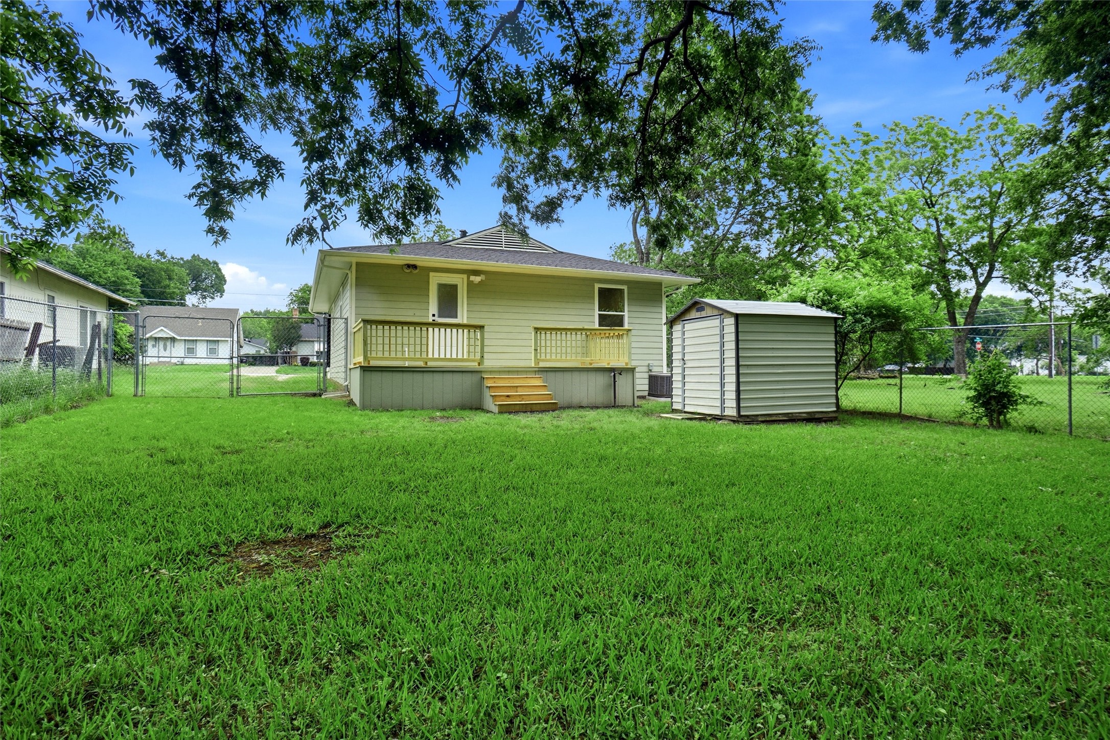 317 S Walker Street Mesquite TX 75149