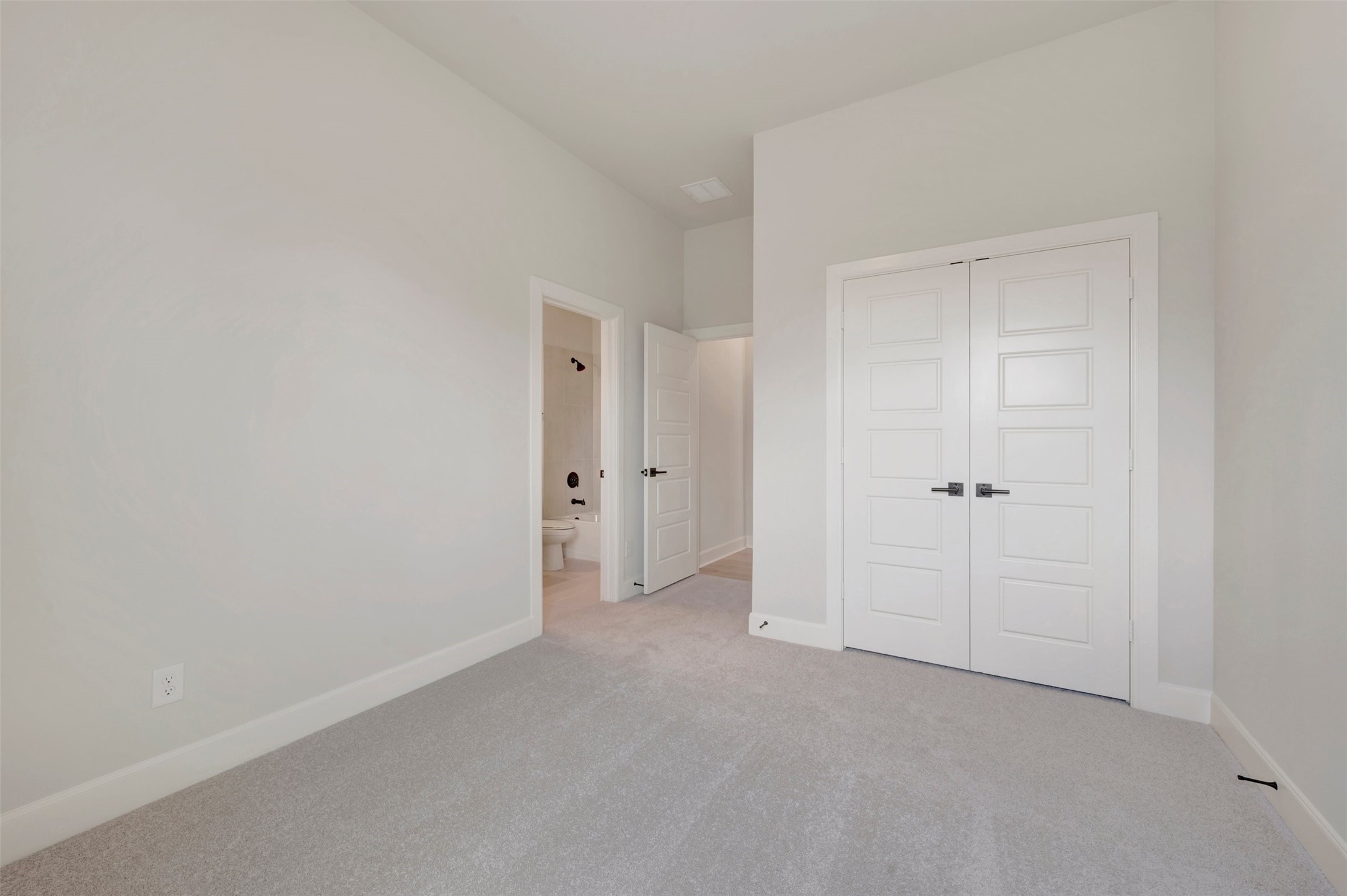 11708 Wildwood Street Justin TX 76247