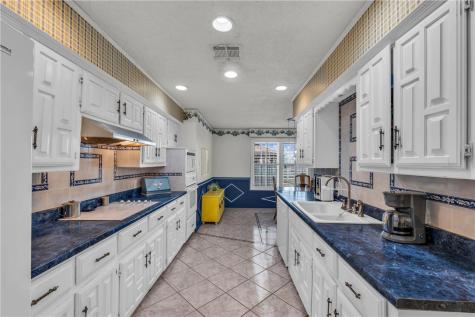 1064 Warren Road Lorena TX 76655