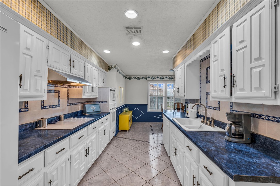 1064 Warren Road Lorena TX 76655