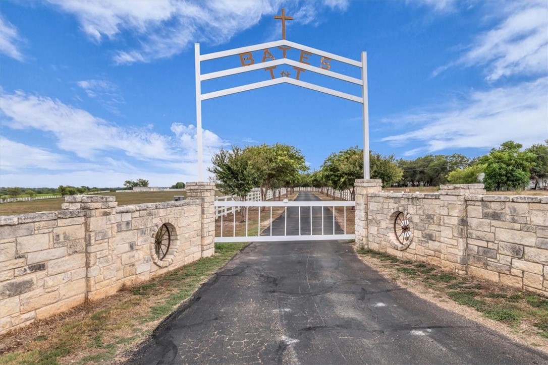 1064 Warren Road Lorena TX 76655