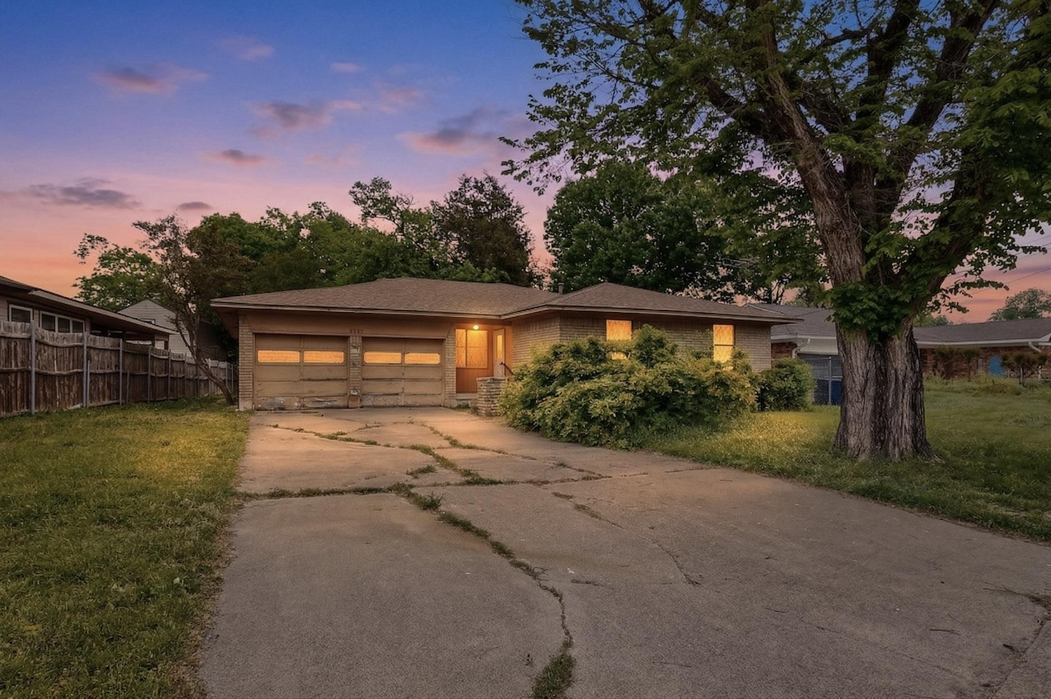 Dallas TX, 9229 Bentham Court
