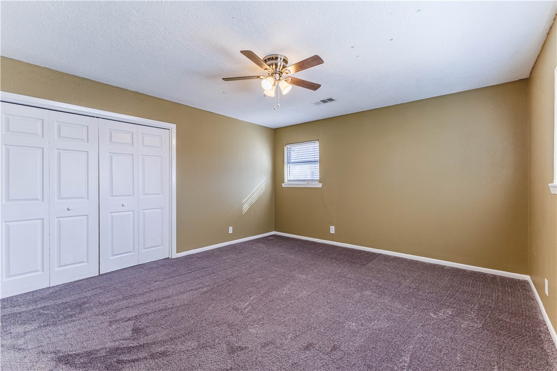 1312 W 3rd Street Mcgregor TX 76657