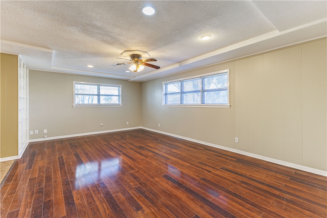 1312 W 3rd Street Mcgregor TX 76657