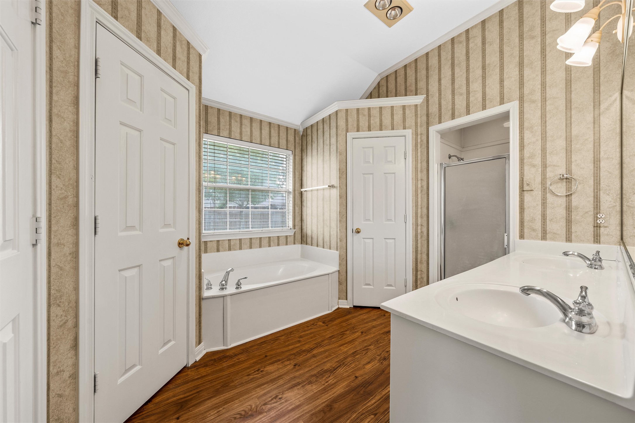 1041 Cheyenne Trail Hewitt TX 76643