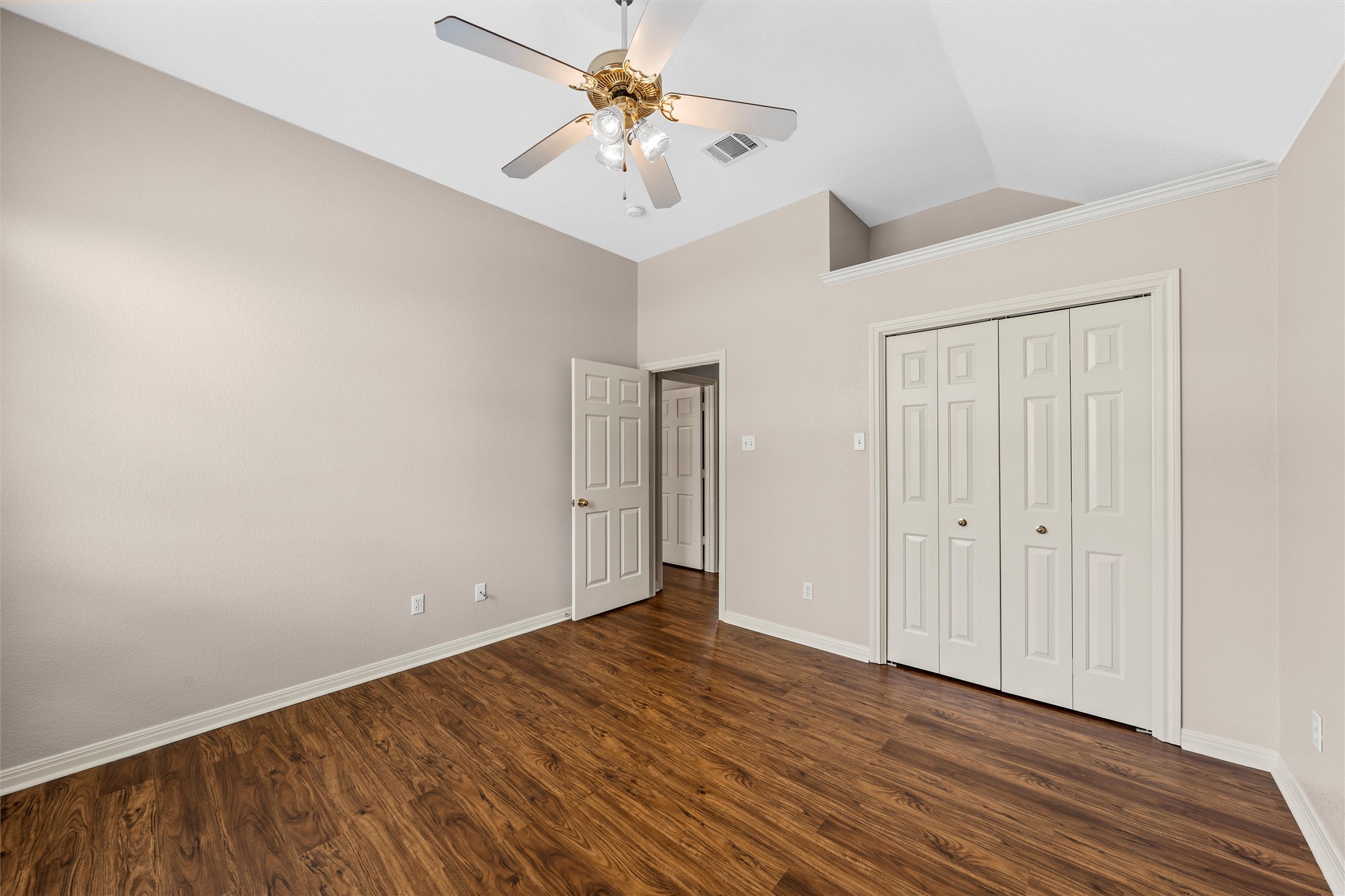 1041 Cheyenne Trail Hewitt TX 76643