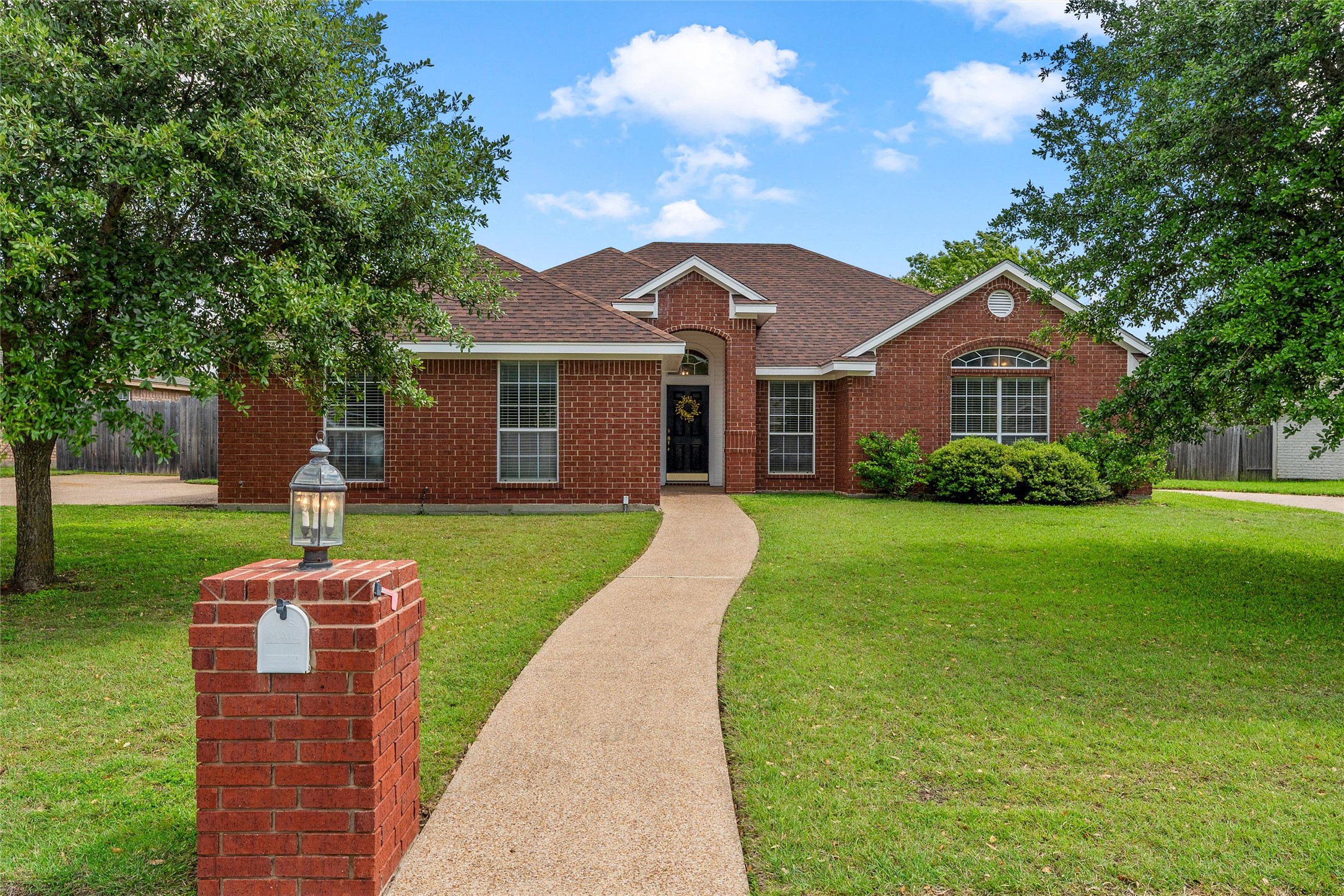 1041 Cheyenne Trail Hewitt TX 76643
