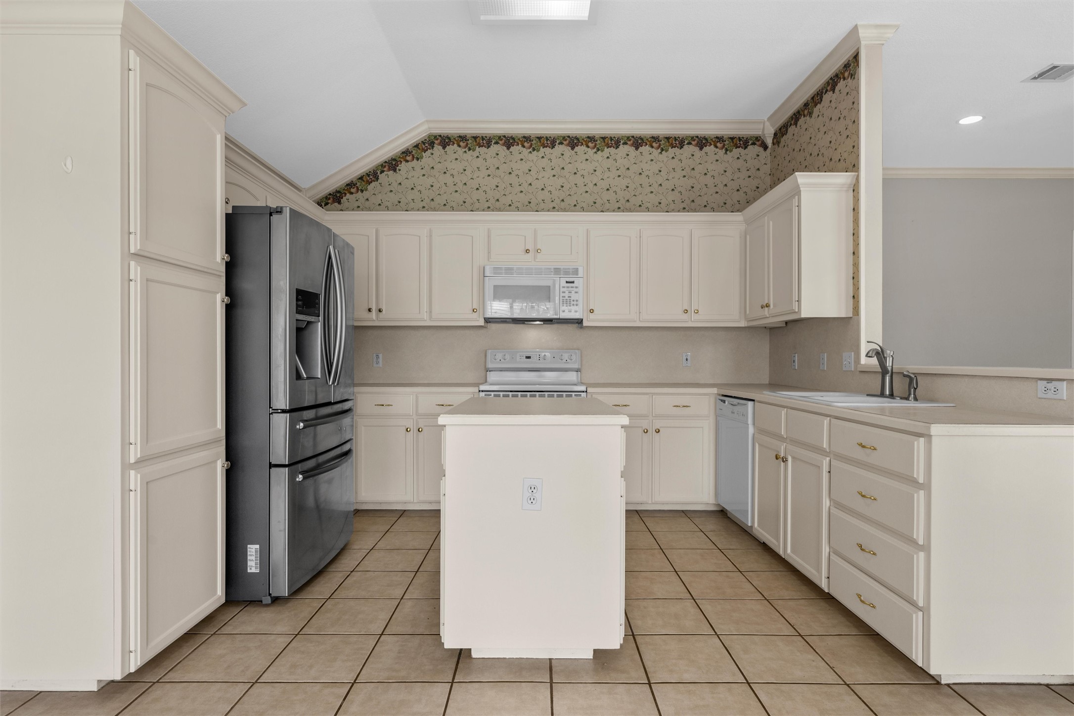 1041 Cheyenne Trail Hewitt TX 76643