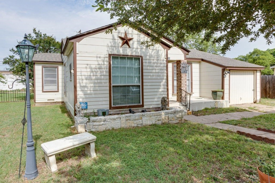 3129 Kingston Street Dallas TX 75211