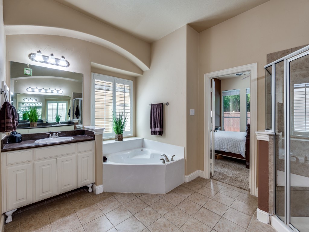 8561 Navisota Drive Lantana TX 76226