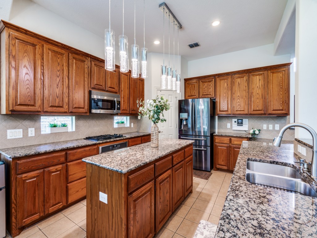 8561 Navisota Drive Lantana TX 76226