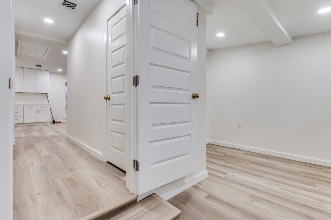6808 Wofford Avenue Dallas TX 75227