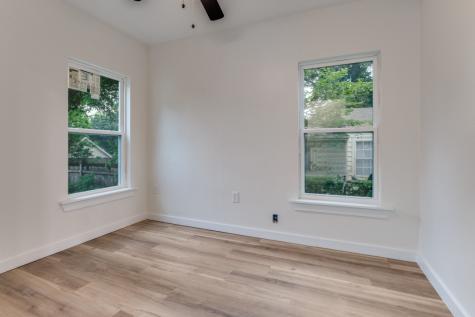 6808 Wofford Avenue Dallas TX 75227