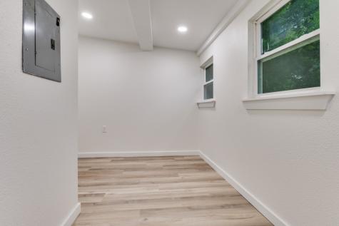6808 Wofford Avenue Dallas TX 75227
