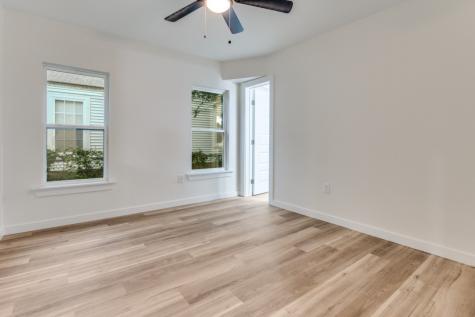 6808 Wofford Avenue Dallas TX 75227