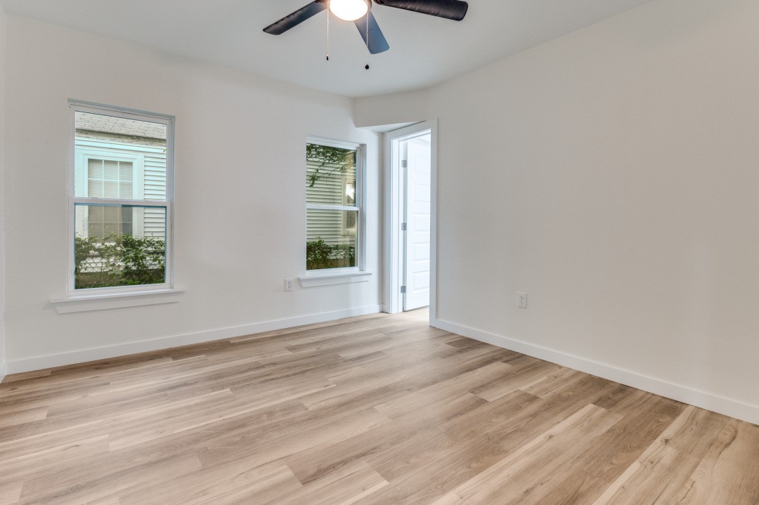 6808 Wofford Avenue Dallas TX 75227