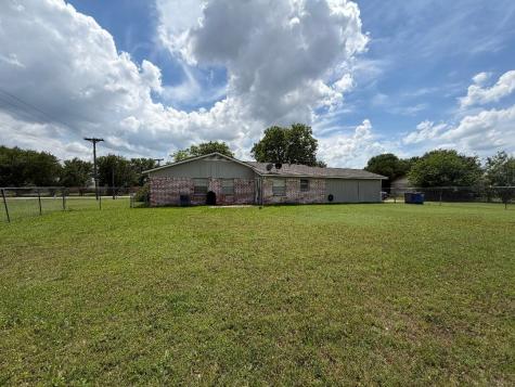 106 Pebble Creek Drive Red Oak TX 75154