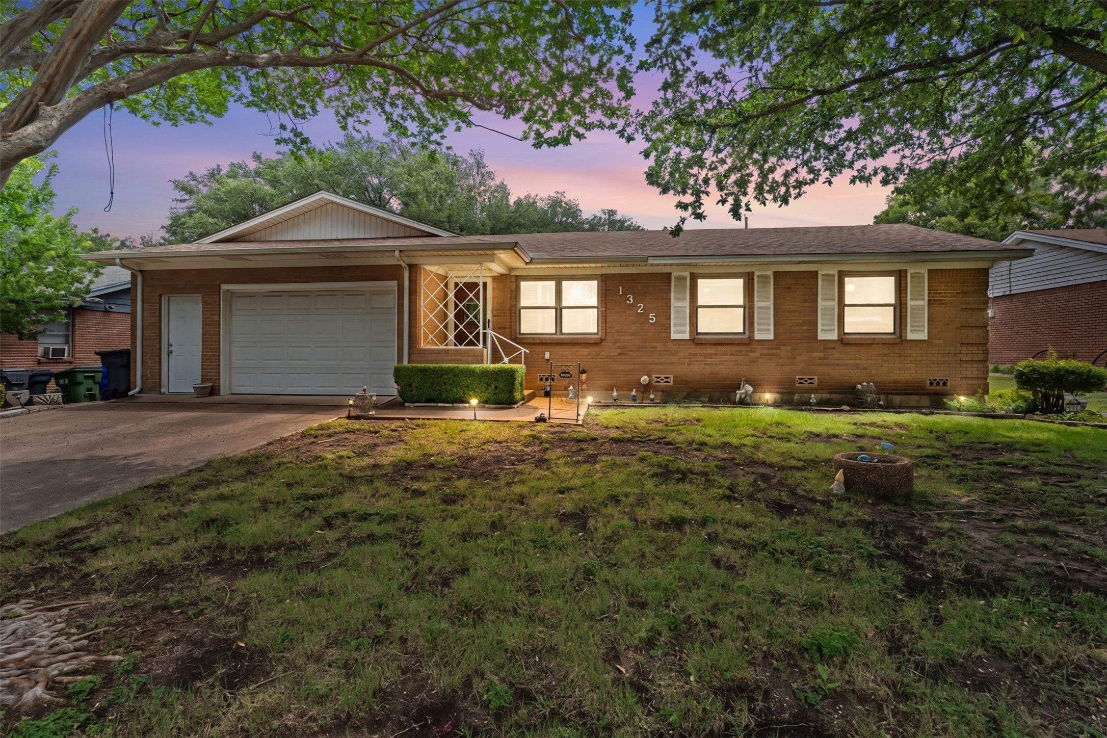 1325 Royal Oaks Drive Waco TX 76710
