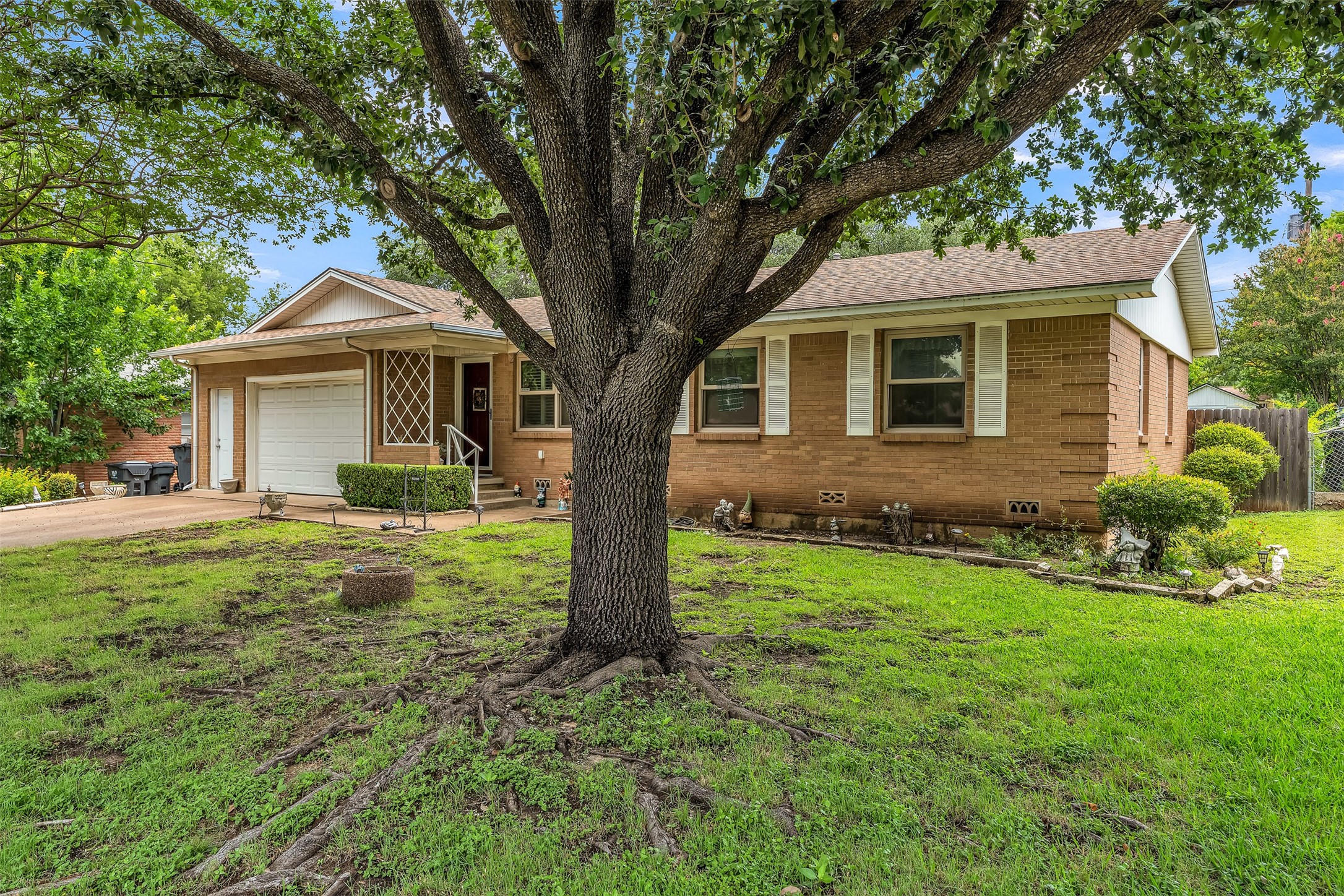 1325 Royal Oaks Drive Waco TX 76710