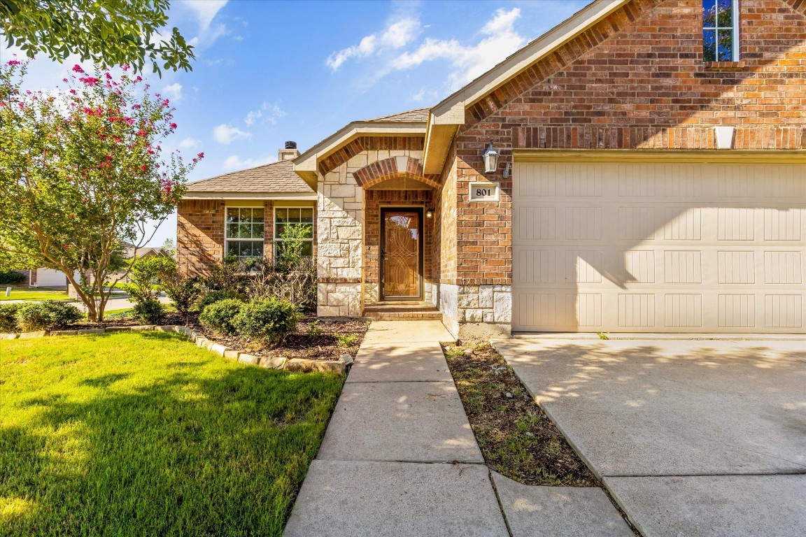 801 Sheryn Drive Burleson TX 76028