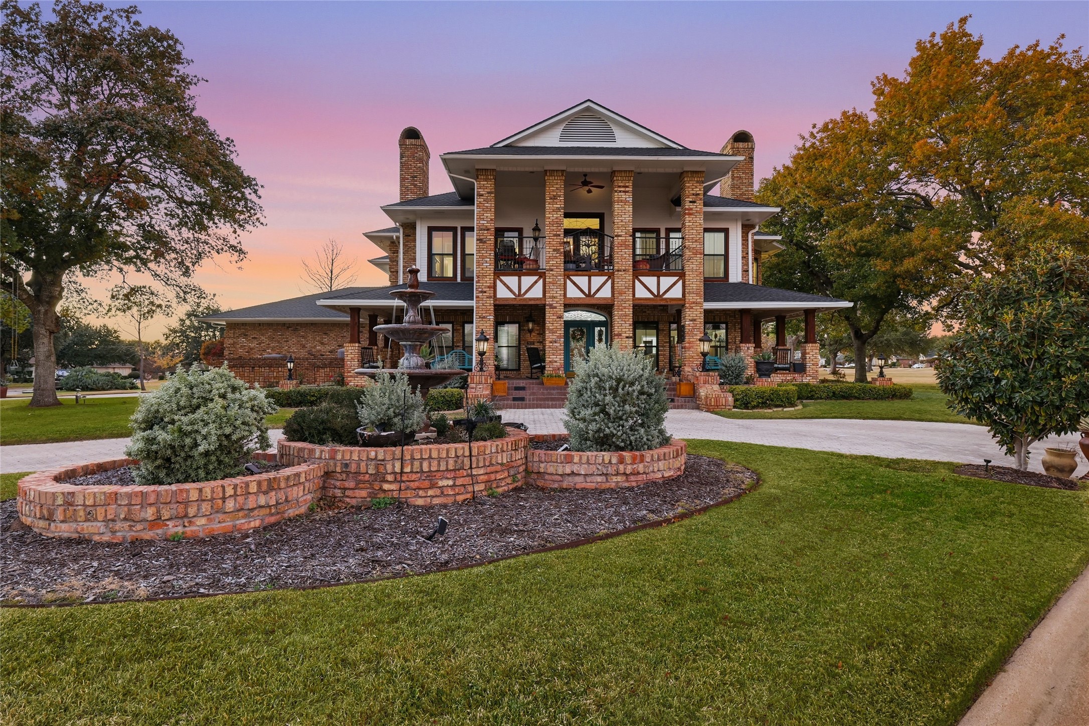 901 Ironwood Drive Desoto TX 75115
