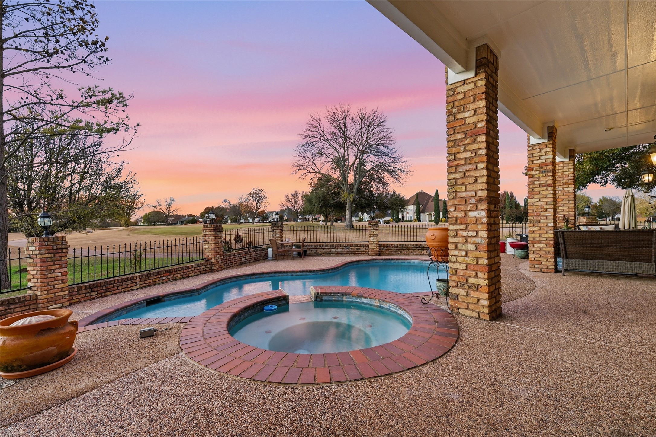 901 Ironwood Drive Desoto TX 75115