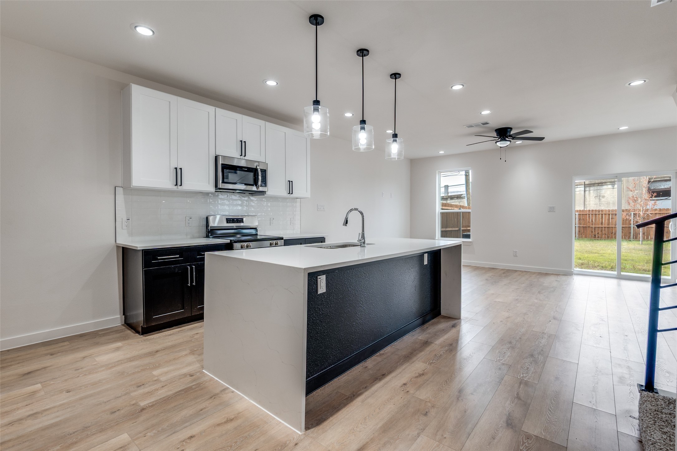 2418 Merlin Street Dallas TX 75215