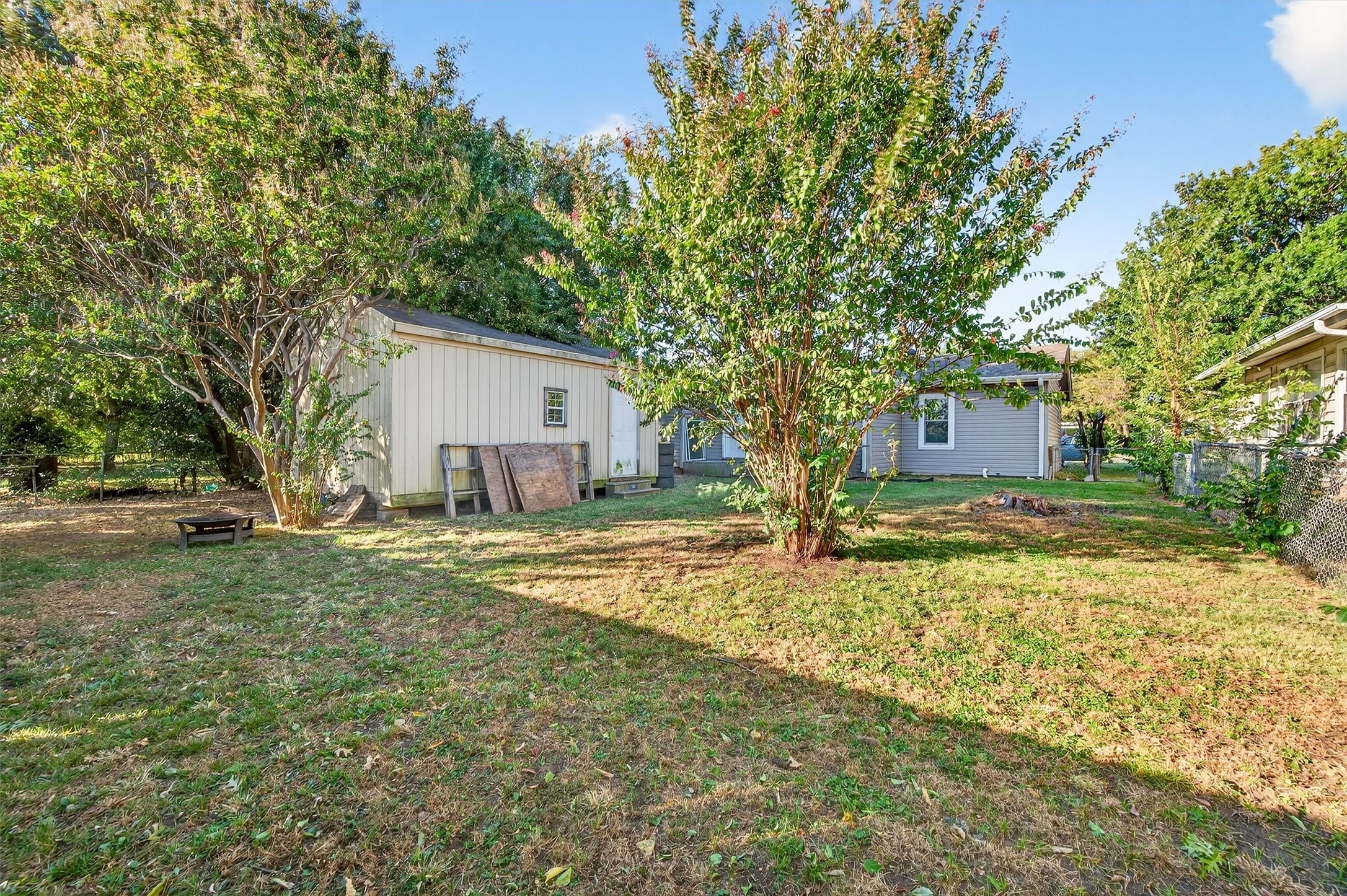 2321 N Shannon Street Sherman TX 75092