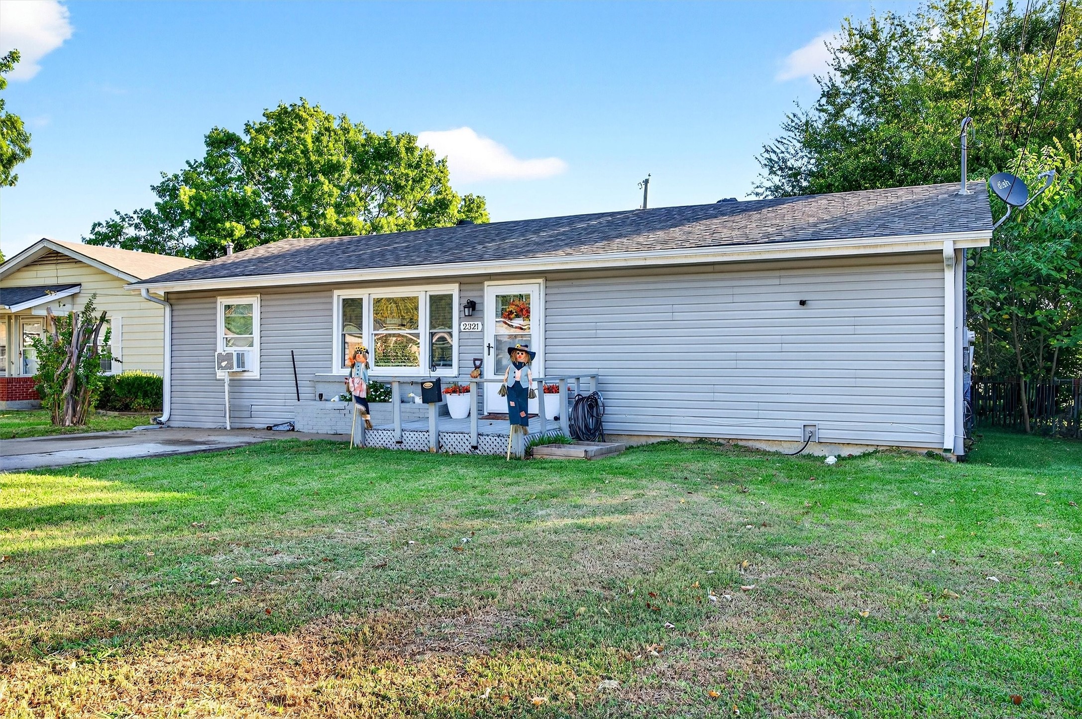 2321 N Shannon Street Sherman TX 75092