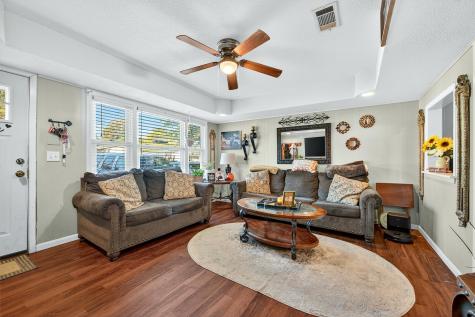 2321 N Shannon Street Sherman TX 75092