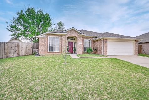 302 Fairhaven Court Arlington TX 76018