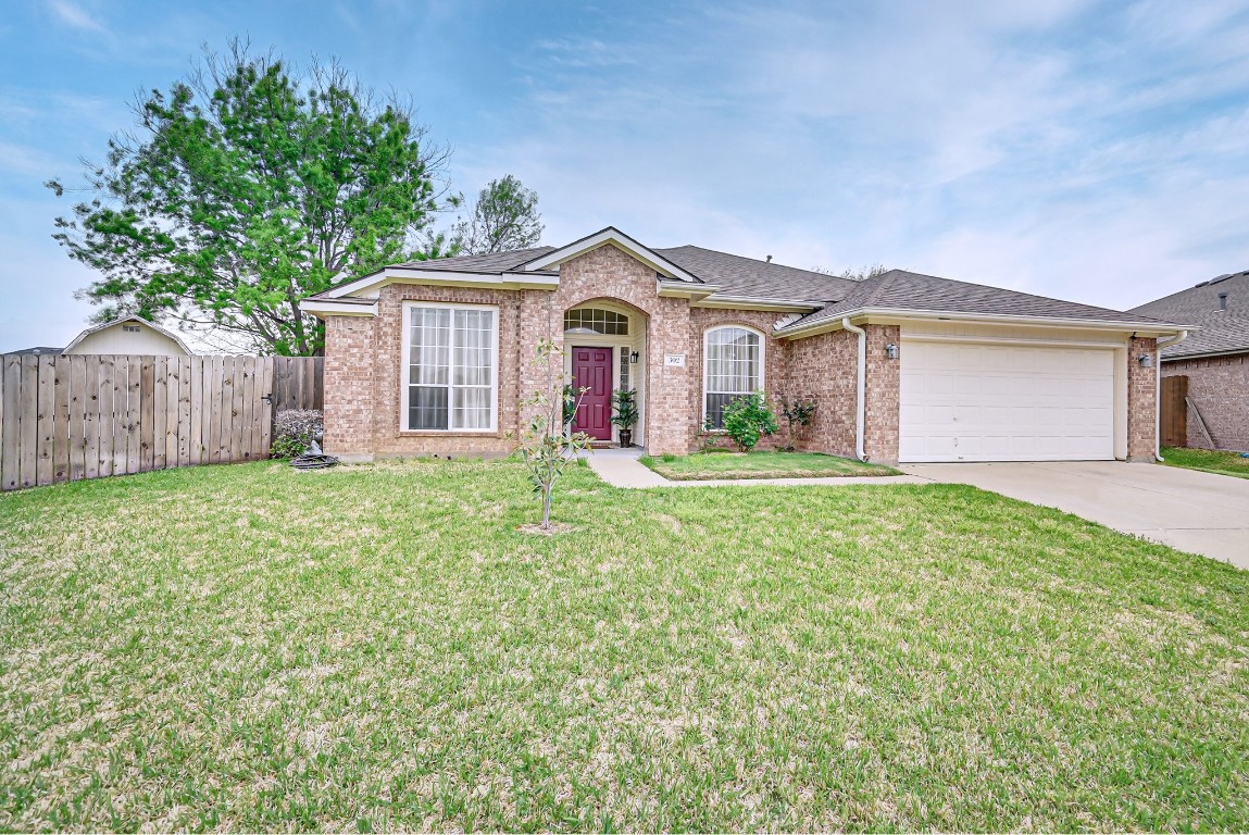 302 Fairhaven Court Arlington TX 76018