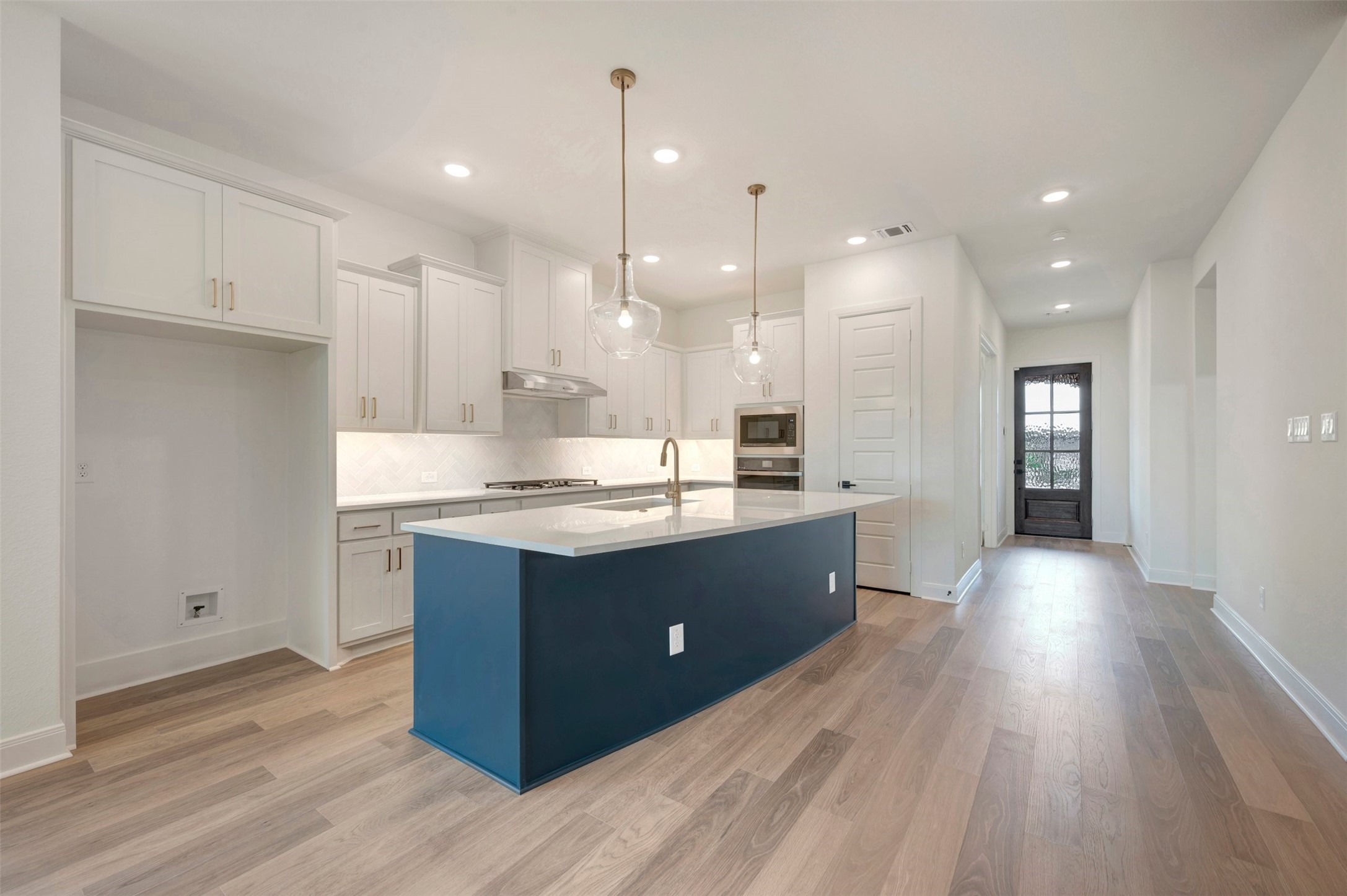 2085 Emerald Grove Drive Arlington TX 76005
