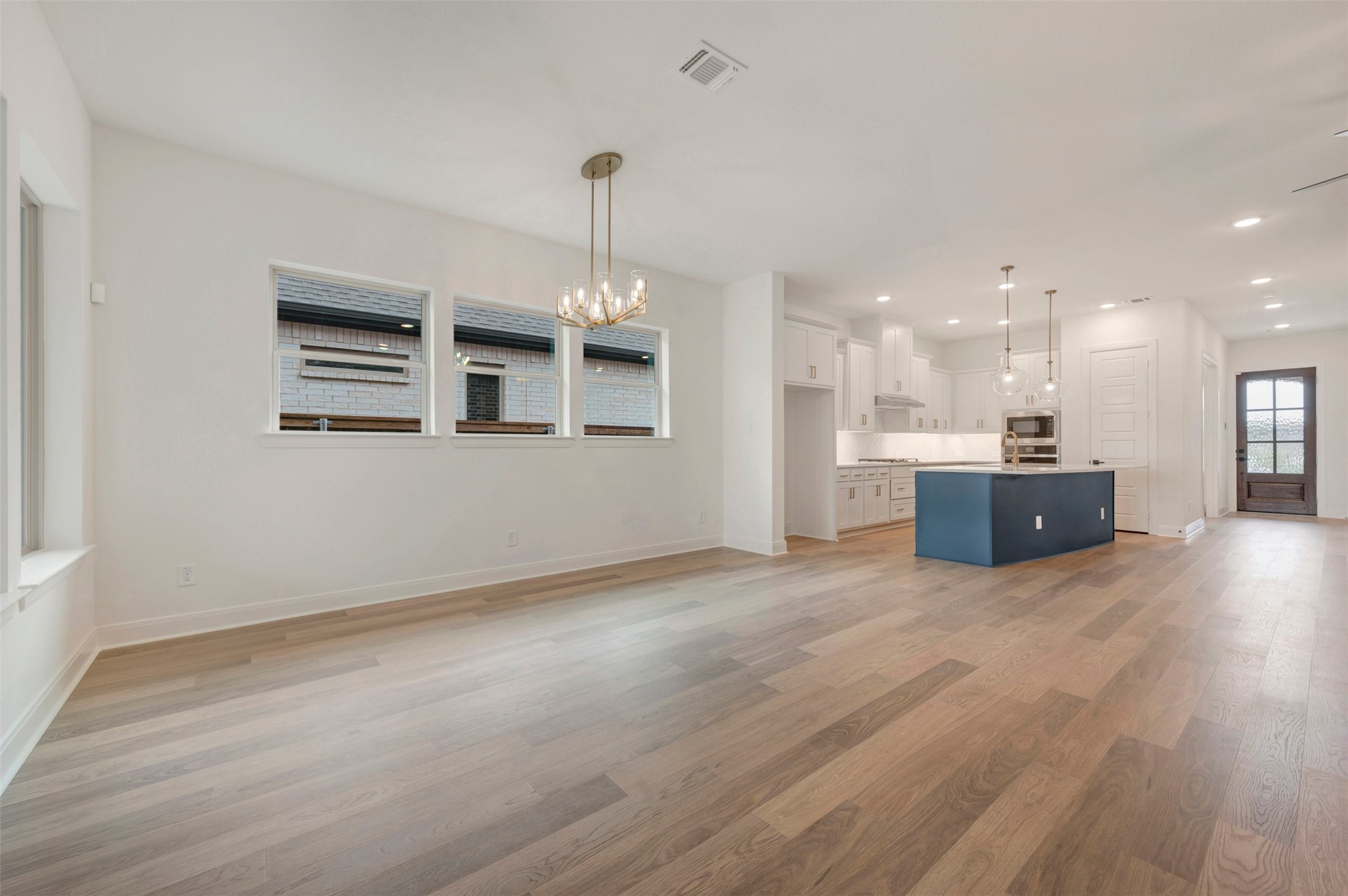 2085 Emerald Grove Drive Arlington TX 76005