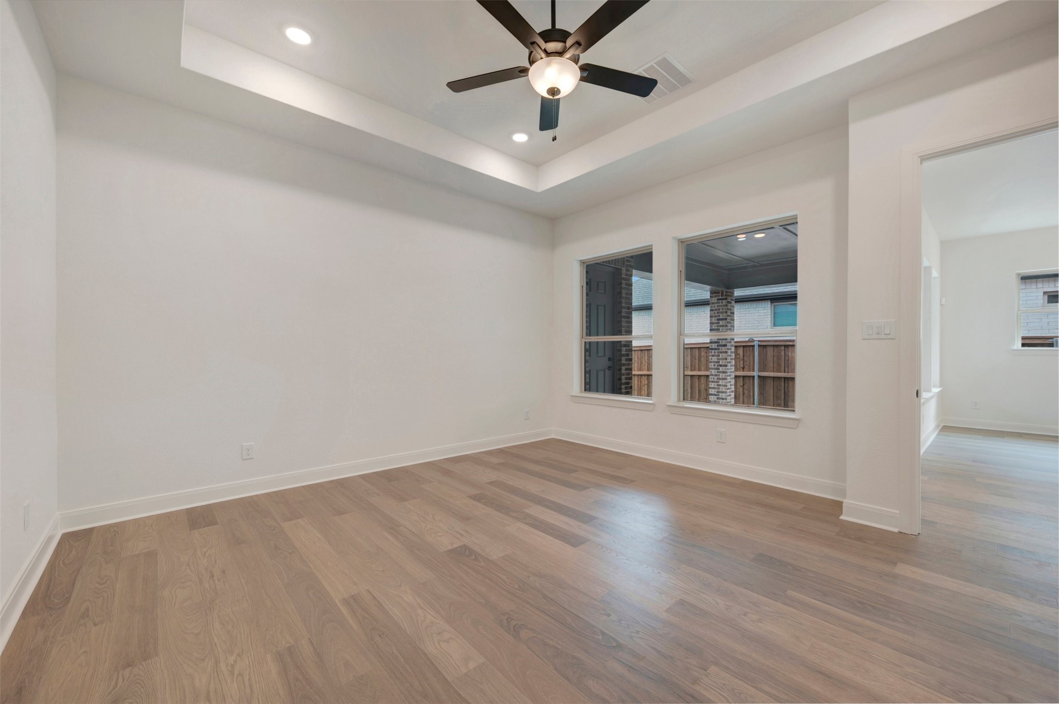 2085 Emerald Grove Drive Arlington TX 76005