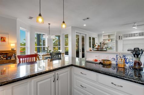 2001 Rose Pointe Athens TX 75752