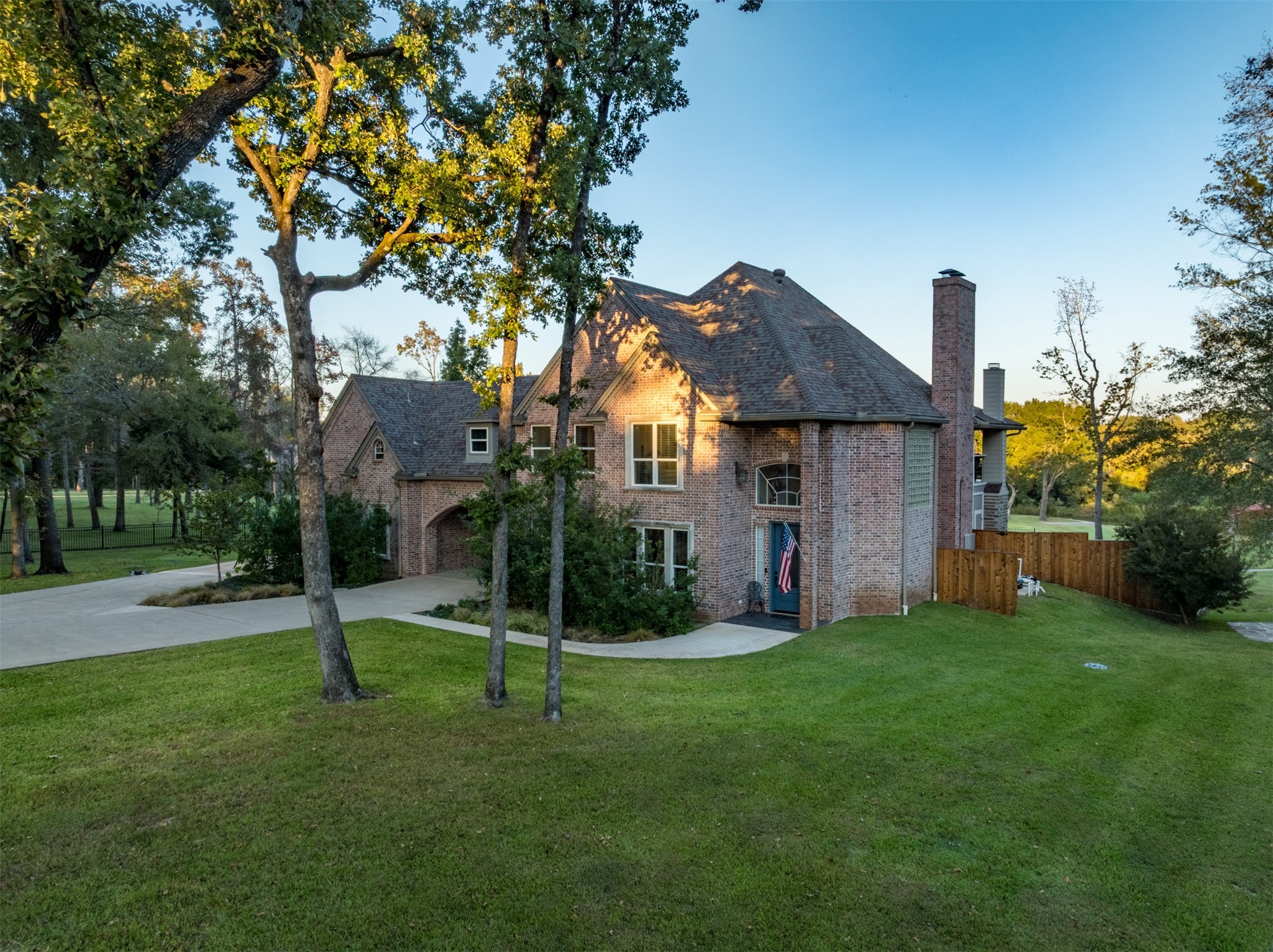 2001 Rose Pointe Athens TX 75752