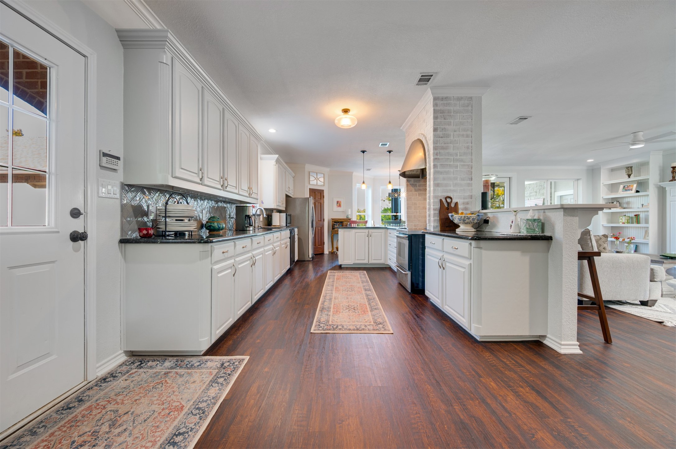 2001 Rose Pointe Athens TX 75752