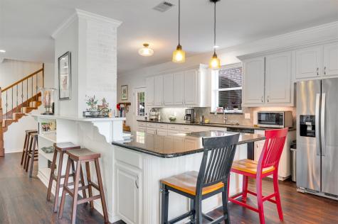 2001 Rose Pointe Athens TX 75752