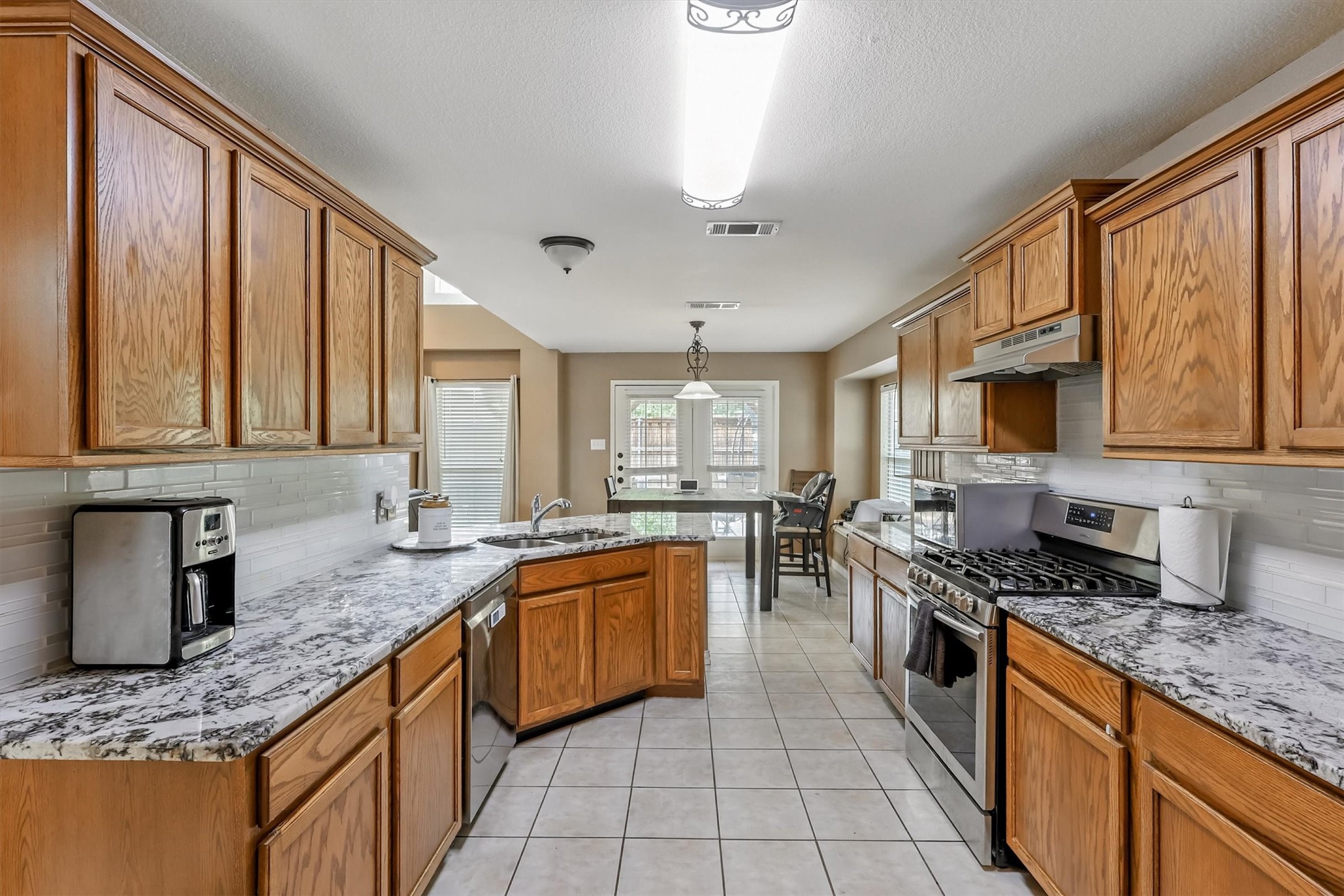 2109 Hemingway Drive Denton TX 76210