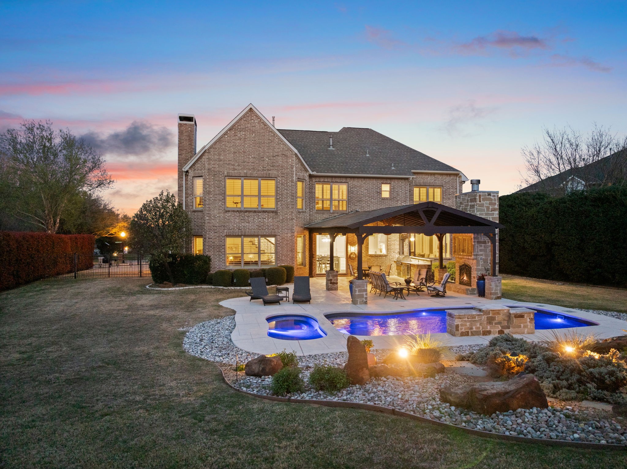 616 Honeysuckle Hollow Southlake TX 76092