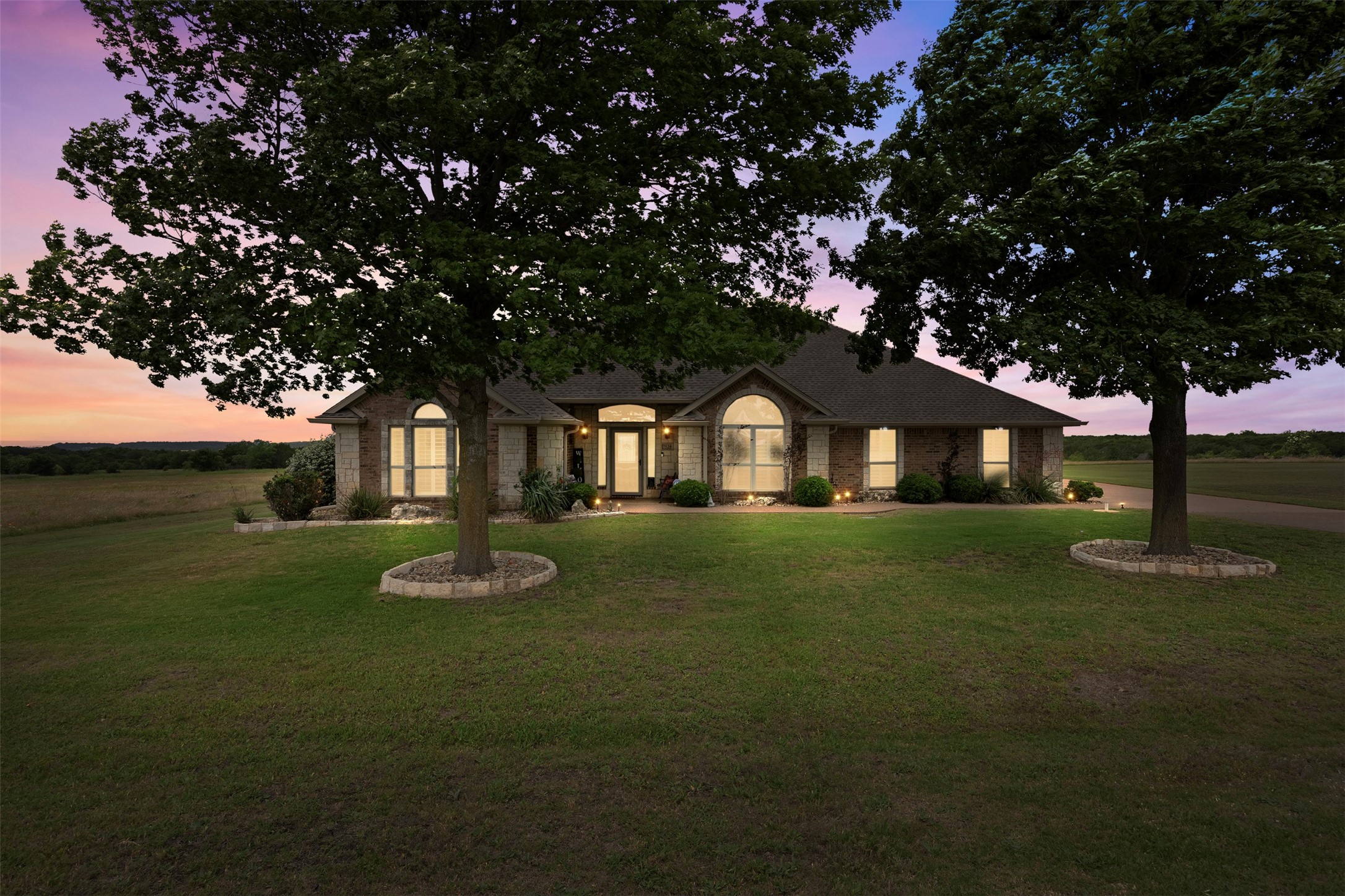 7520 Muirfield Drive Cleburne TX 76033