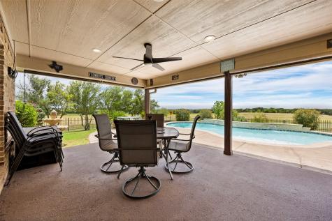 7520 Muirfield Drive Cleburne TX 76033