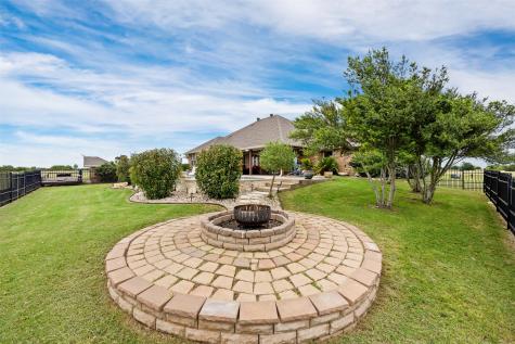 7520 Muirfield Drive Cleburne TX 76033