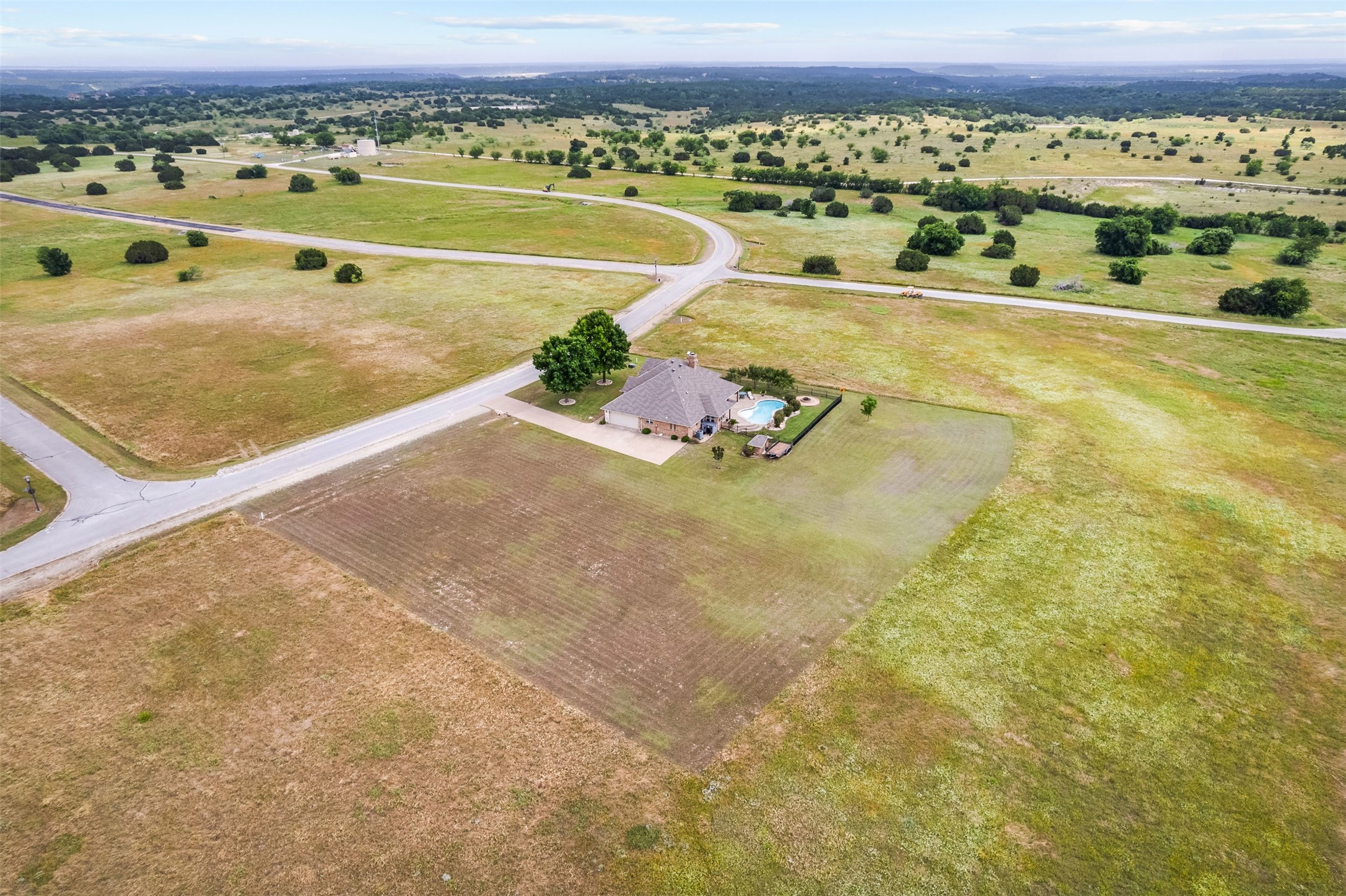 7520 Muirfield Drive Cleburne TX 76033