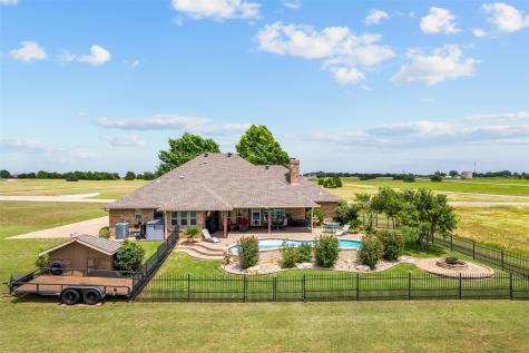 7520 Muirfield Drive Cleburne TX 76033