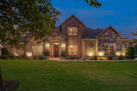 1442 Valley Crest Court Burleson TX 76028