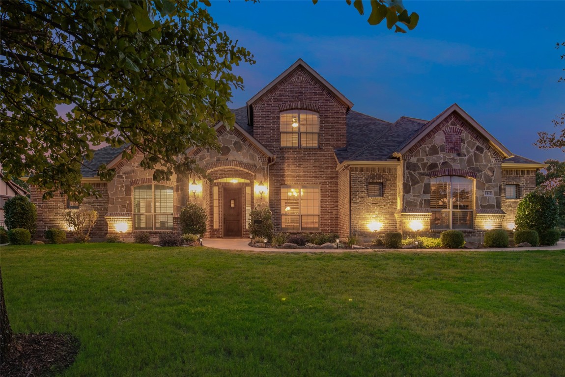 1442 Valley Crest Court Burleson TX 76028